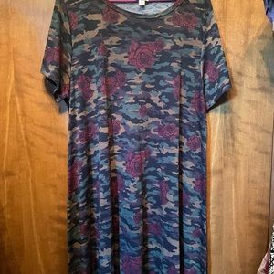 3x Lularoe Carly hi~Lo dress